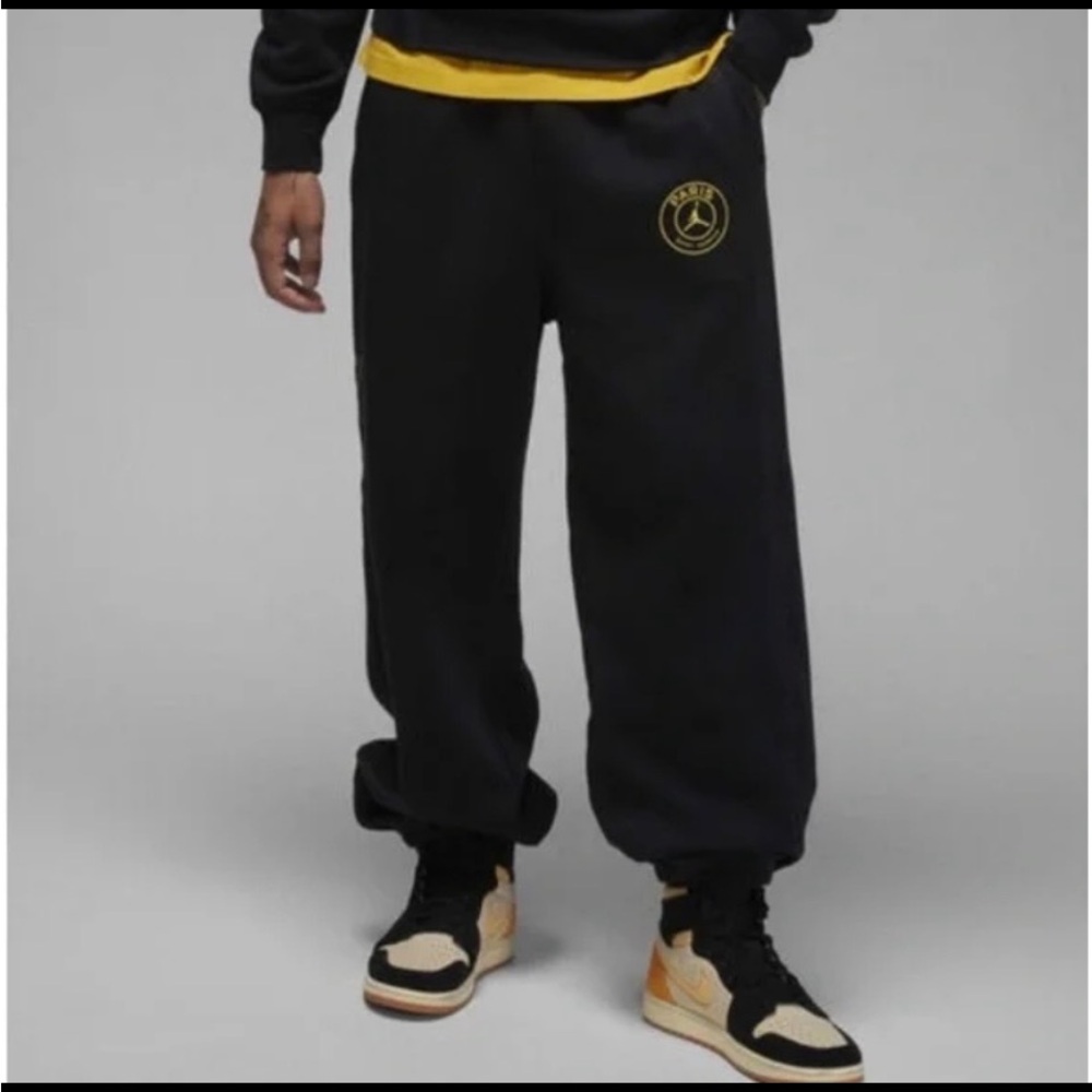 Nike Air Jordan Paris Saint-Germain (PSG)
Fleece Pants Men's Size Medium New